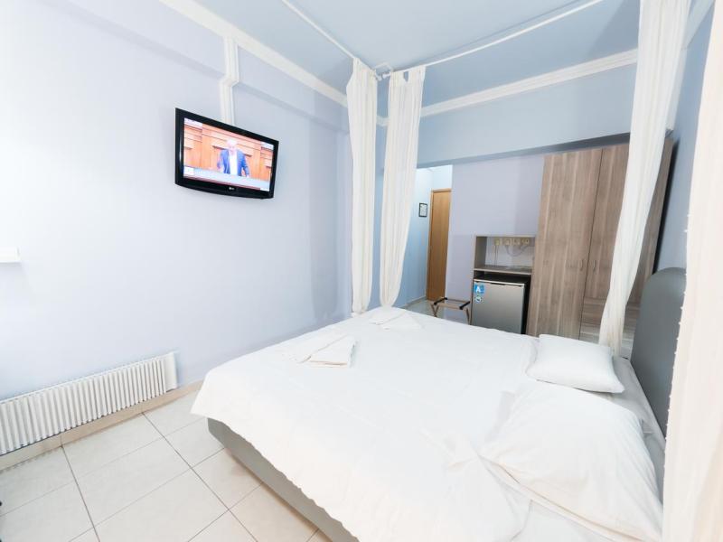 Parthenon City Hotel