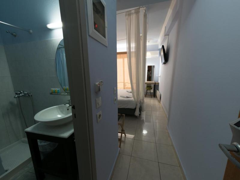Parthenon City Hotel