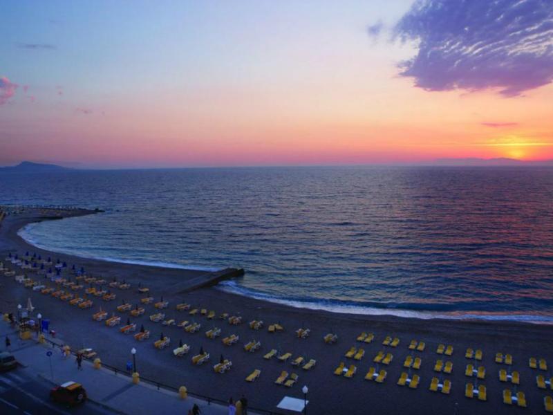 Parthenon City Hotel
