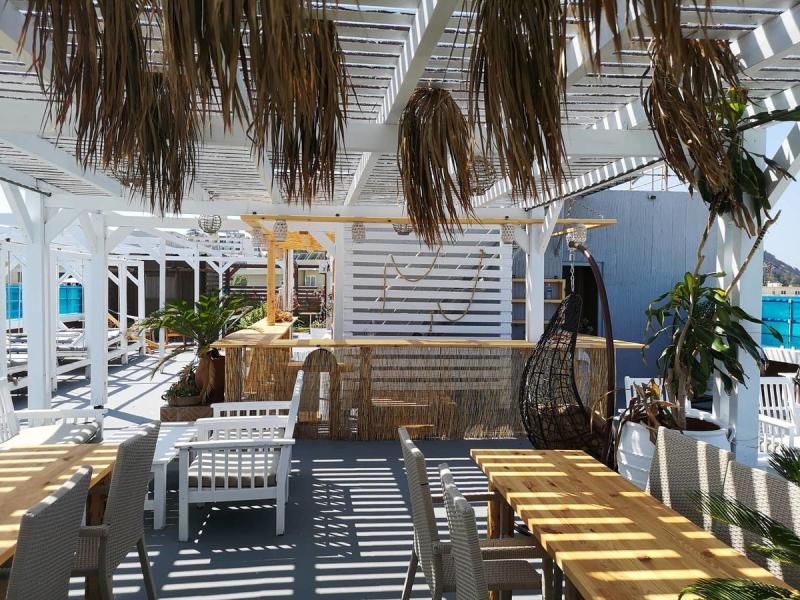 Parthenon City Hotel