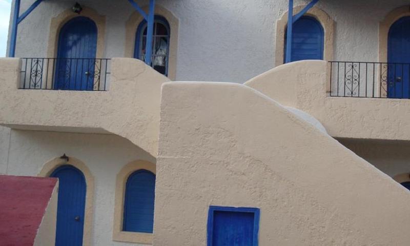 Maria-Flora Apartments