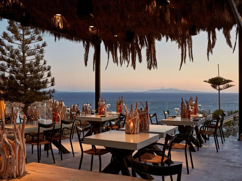 Myconian Utopia Relais & Chateaux