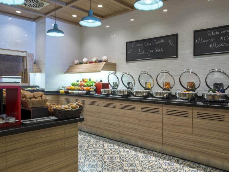 Park Inn by Radisson Istanbul Ataturk Airport