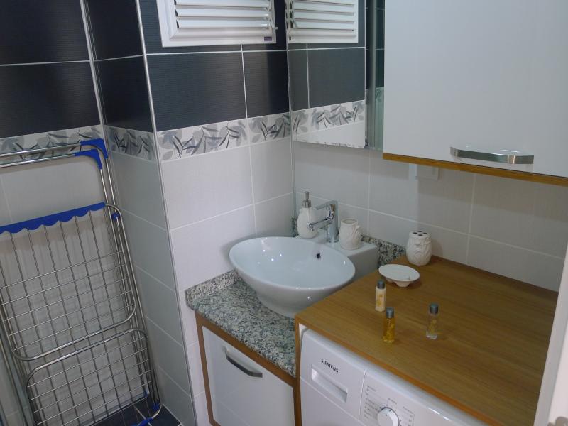 Emerald Green Residence