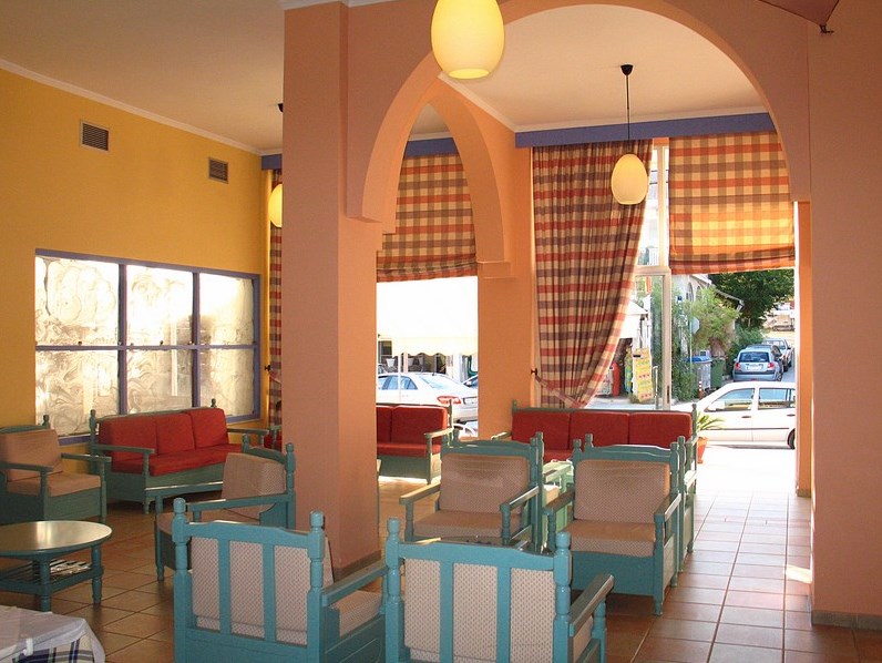 Artemis Hotel