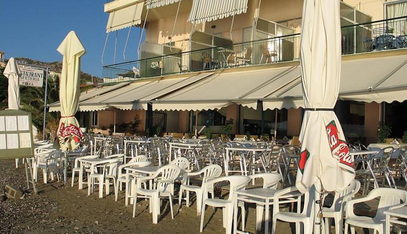 Artemis Hotel