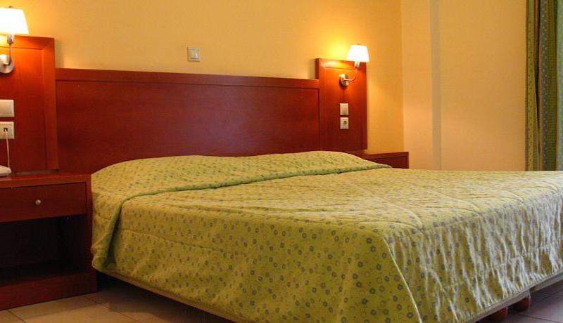Artemis Hotel