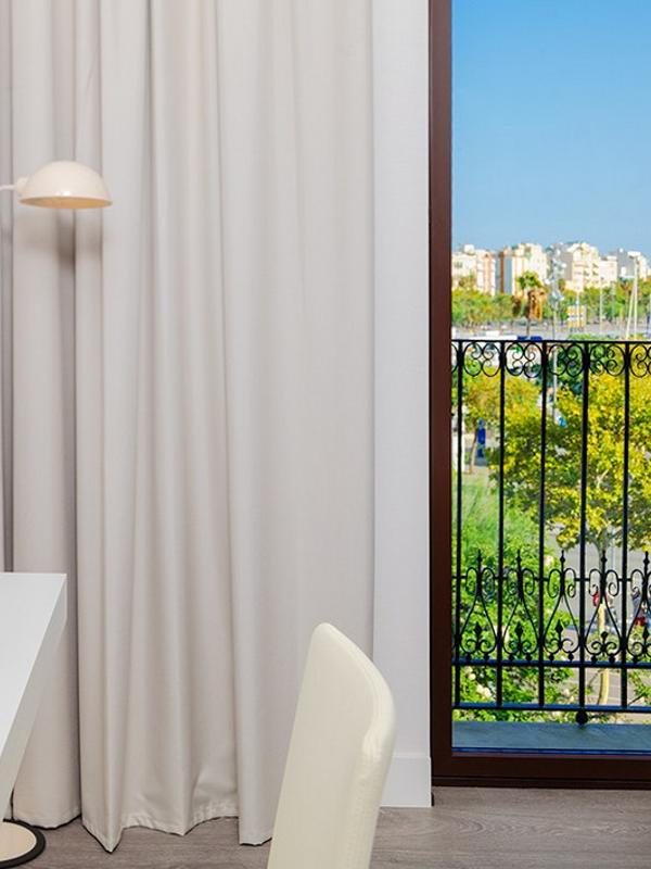 H10 Port Vell