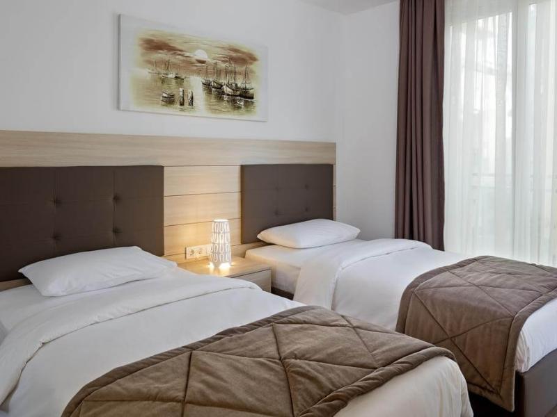 The Room Hotel & Apartments