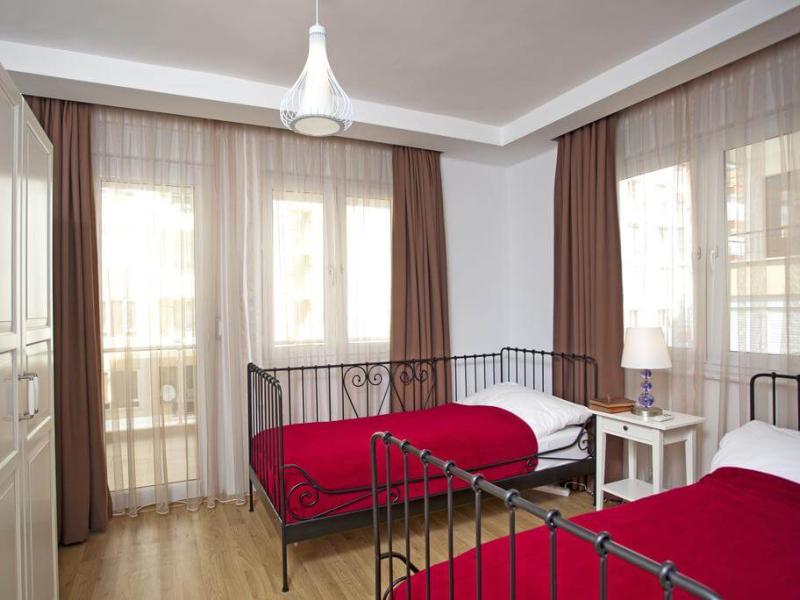 The Room Hotel & Apartments