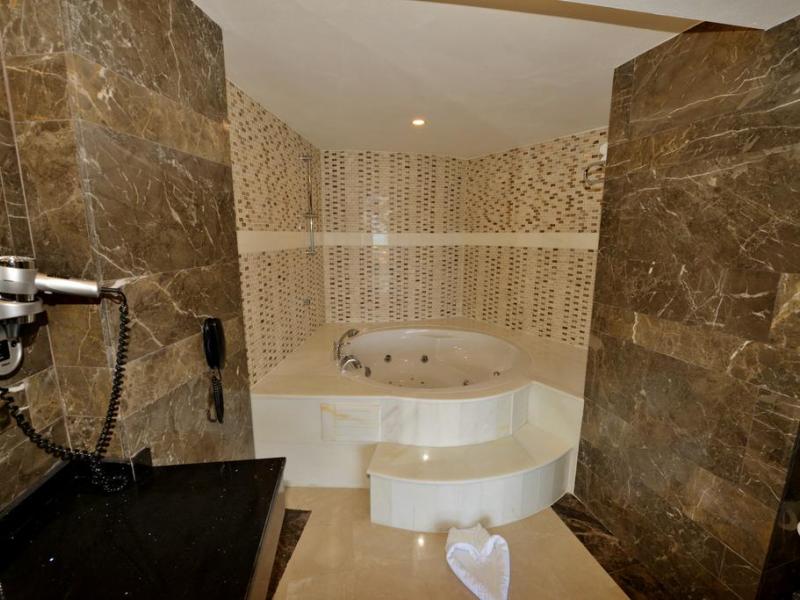 Green Nature Diamond