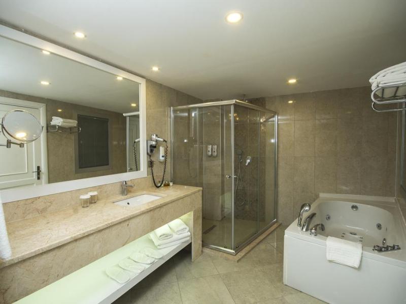 Green Nature Diamond