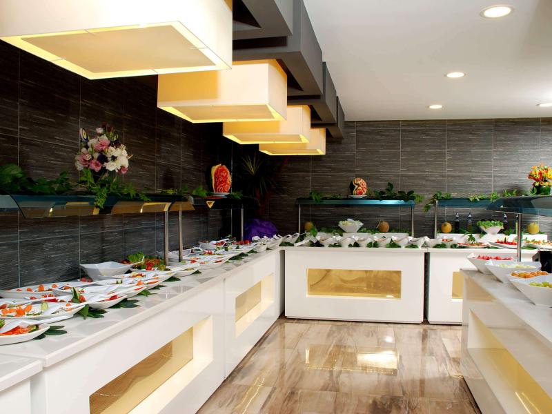 Kleopatra Ramira Hotel