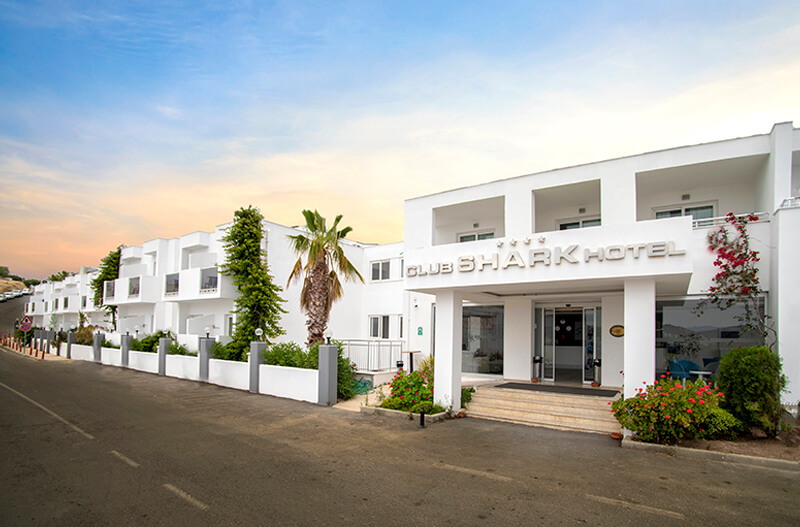 Club Shark Hotel