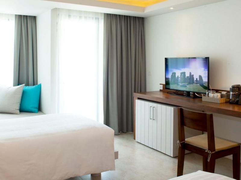 Zenmaya Oceanfront Phuket