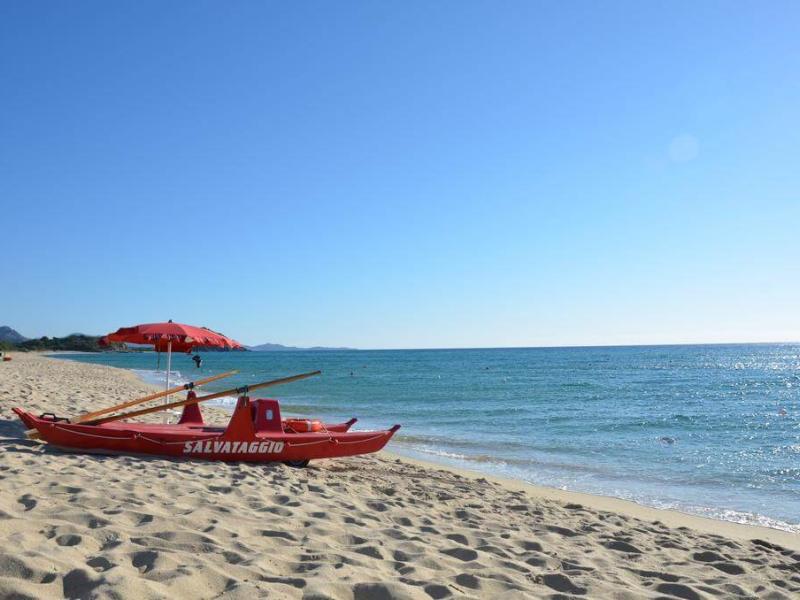 Limone Beach Resort
