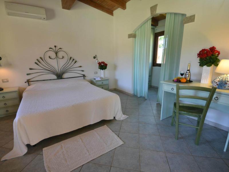 Limone Beach Resort
