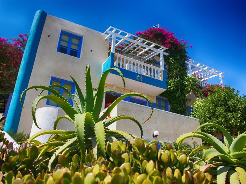 Korifi Suites & Apartments