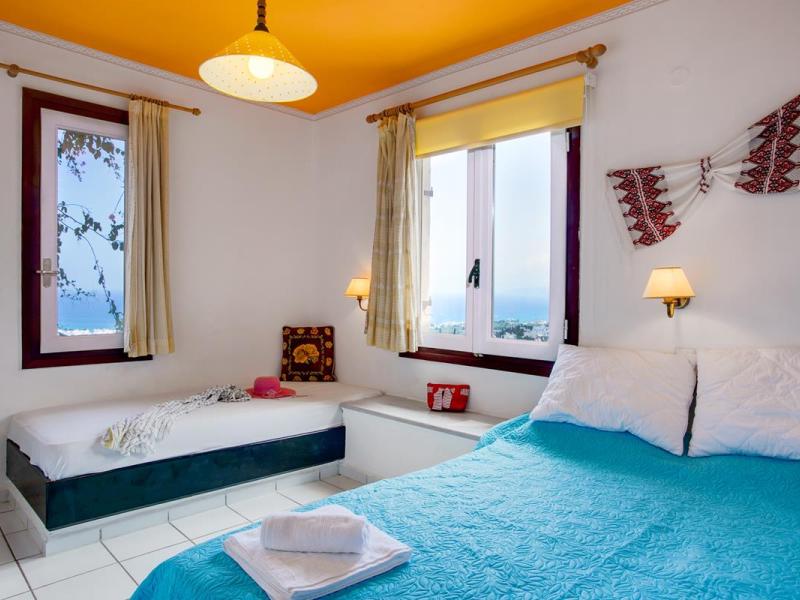 Korifi Suites & Apartments