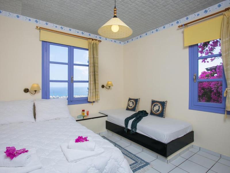 Korifi Suites & Apartments