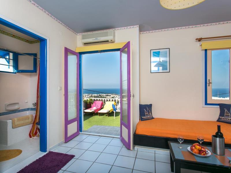 Korifi Suites & Apartments