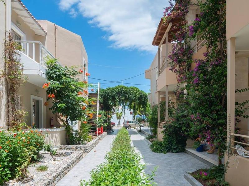 Nirvana Studios & Apartments