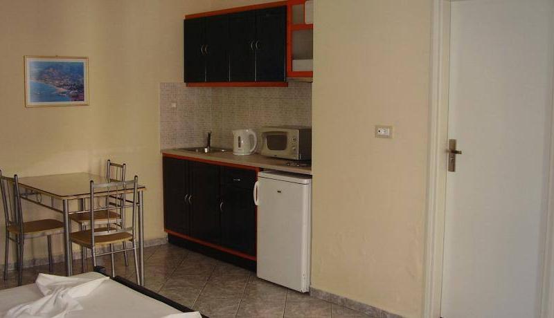 Nirvana Studios & Apartments