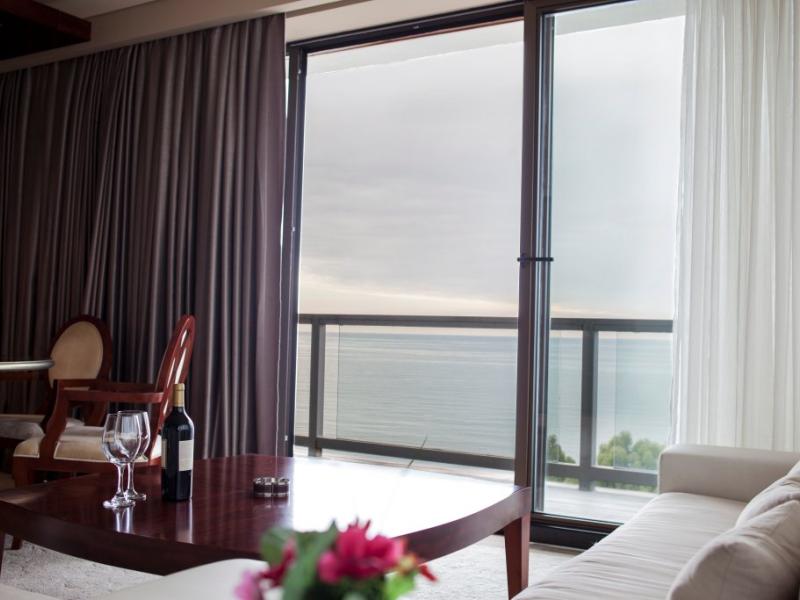 Dreamland Oasis Hotel