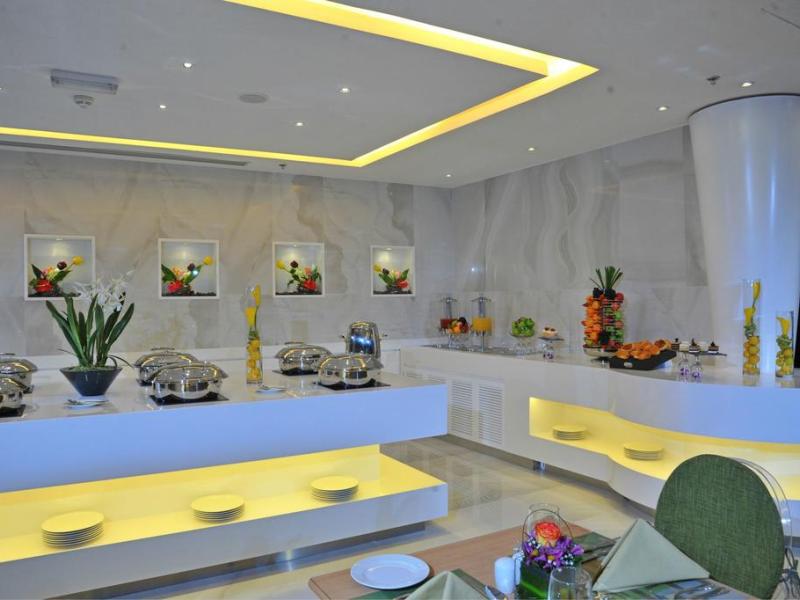 Ramada Abu Dhabi Corniche