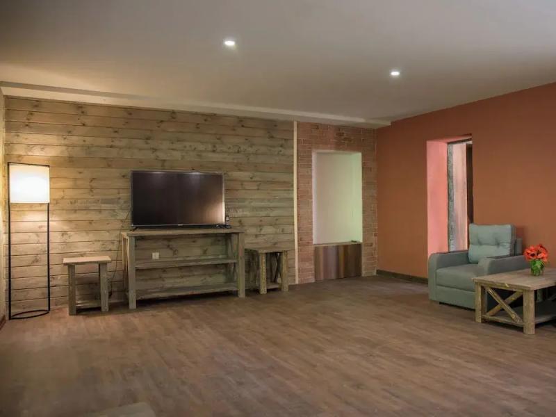 Best Resort Aghveran Hotel