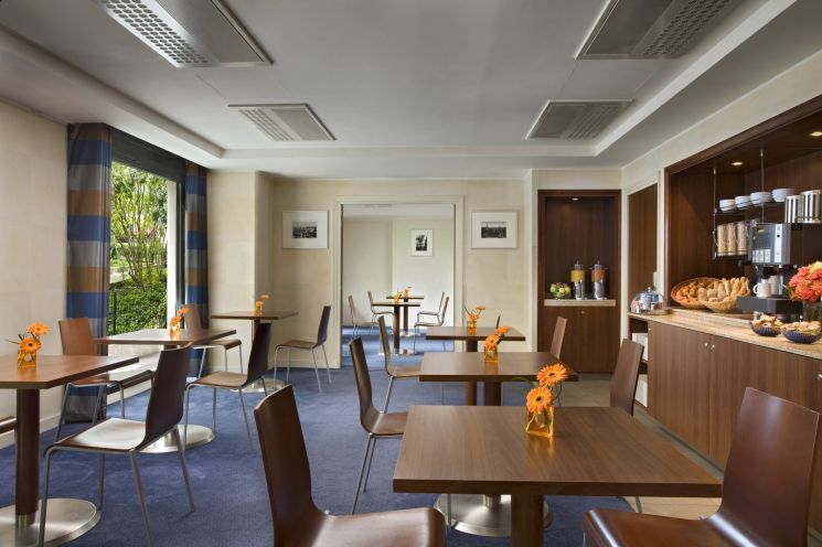 Citadines Paris La Defense