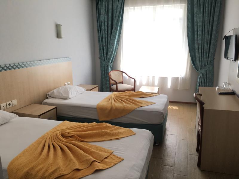 Safari Hotel