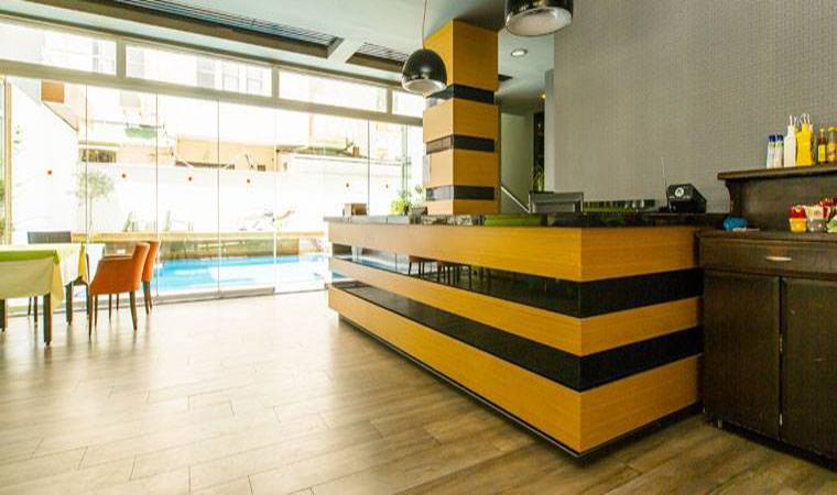 Delfino Boutique Apart Hotel