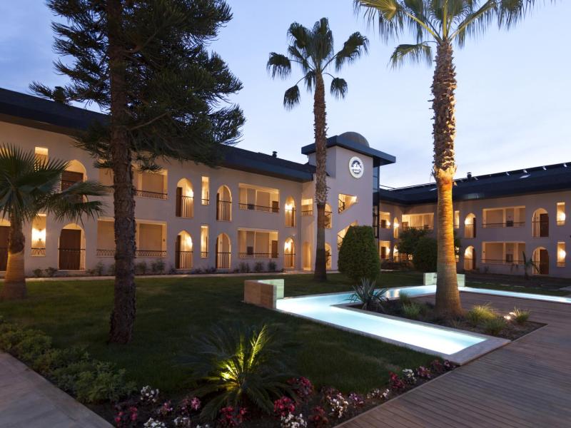 Alaaddin Beach Hotel