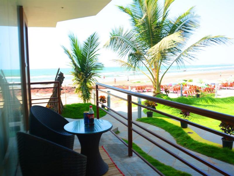Boomerang Beach Resort