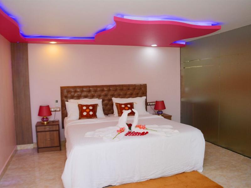 Boomerang Beach Resort