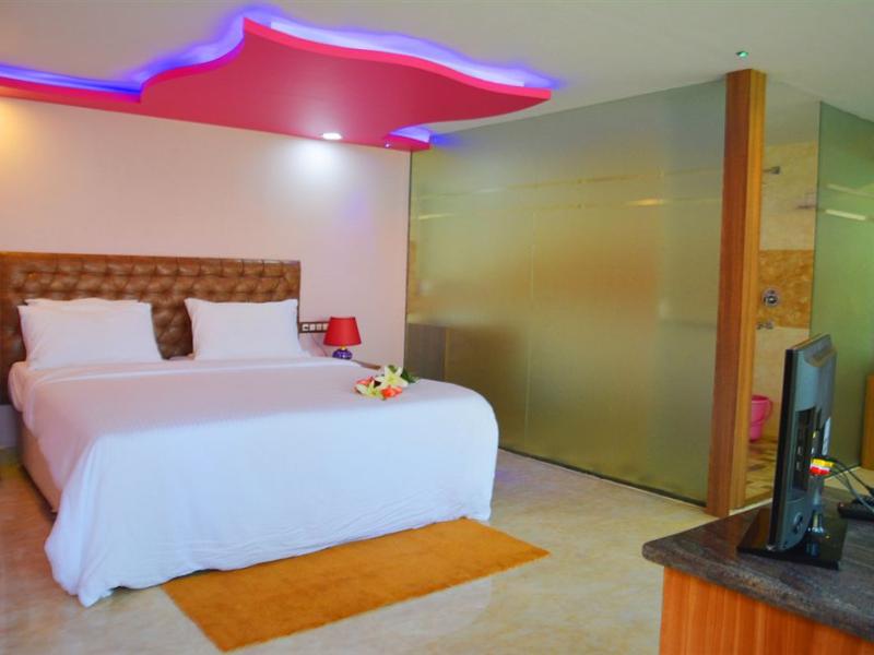 Boomerang Beach Resort