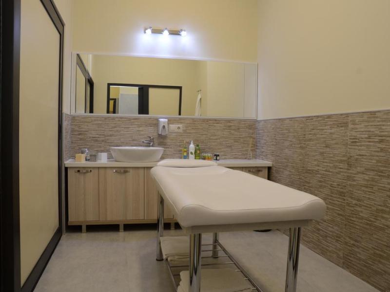 Golden Palace Hotel & Casino