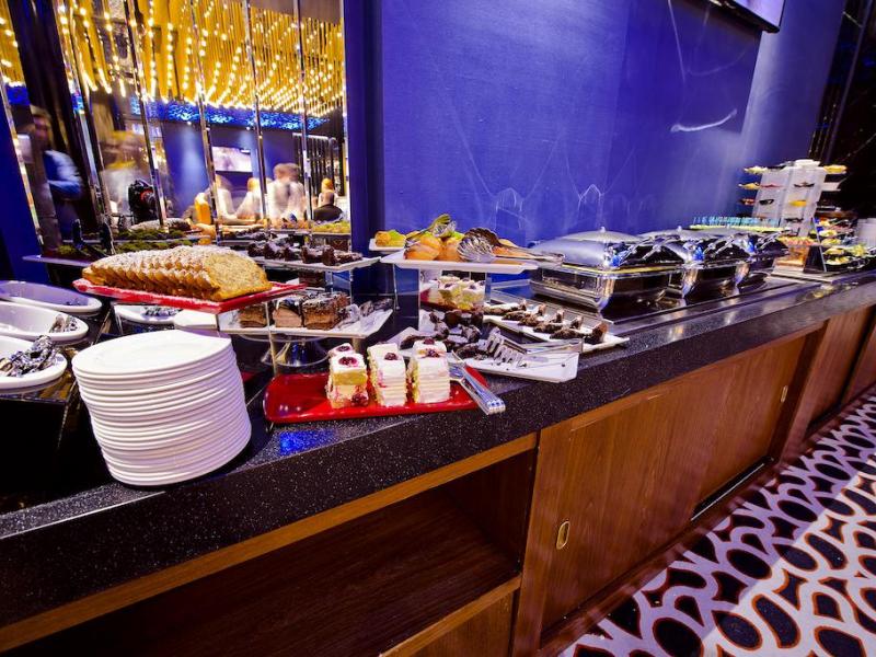 Golden Palace Hotel & Casino