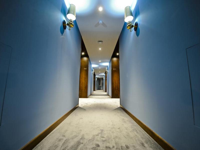 Golden Palace Hotel & Casino