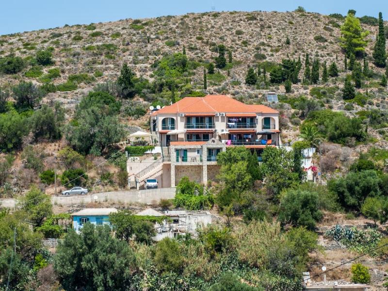 Niriides Apartments