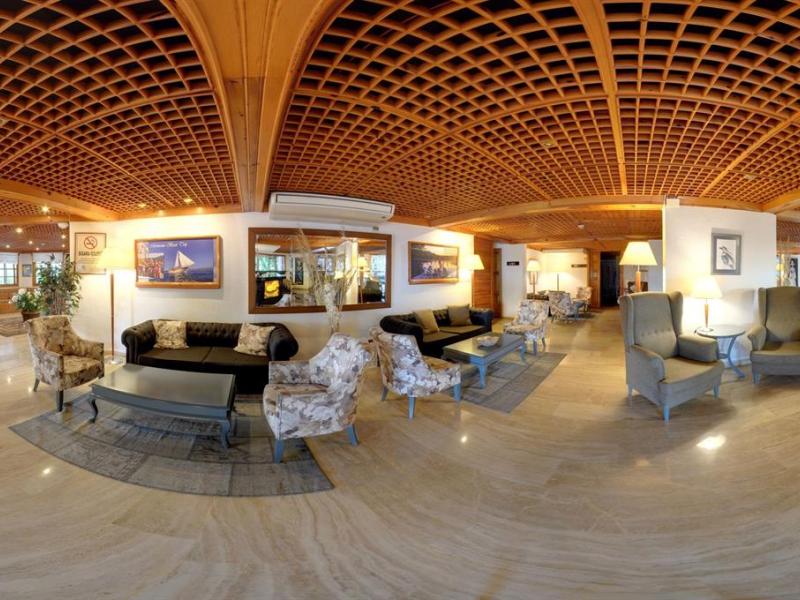 Montana Pine Resort Hotel & Spa