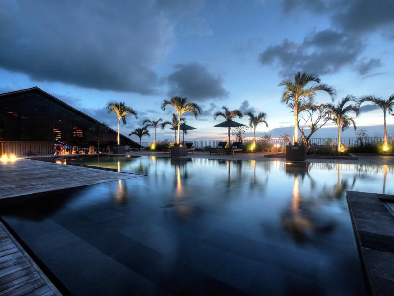 Cross Paasha Bali Seminyak