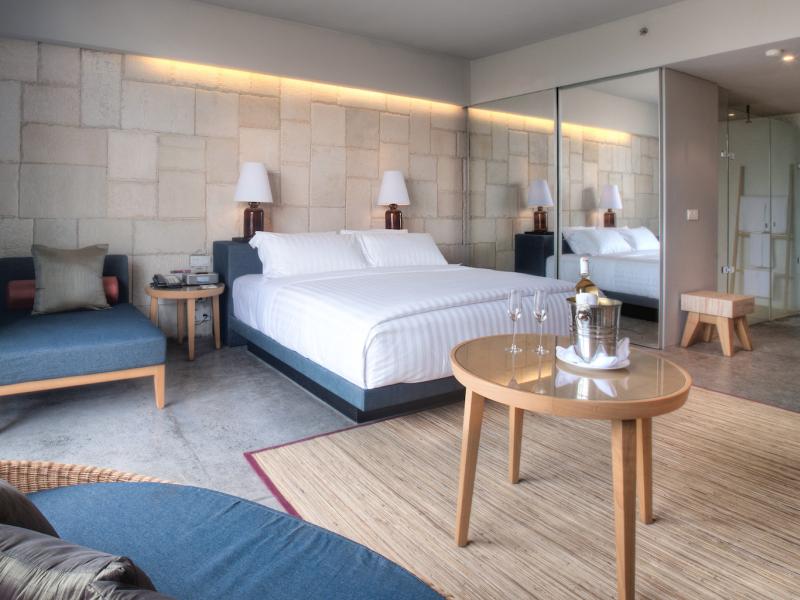 Cross Paasha Bali Seminyak