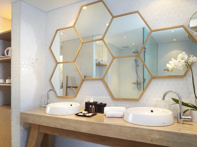 Cross Paasha Bali Seminyak