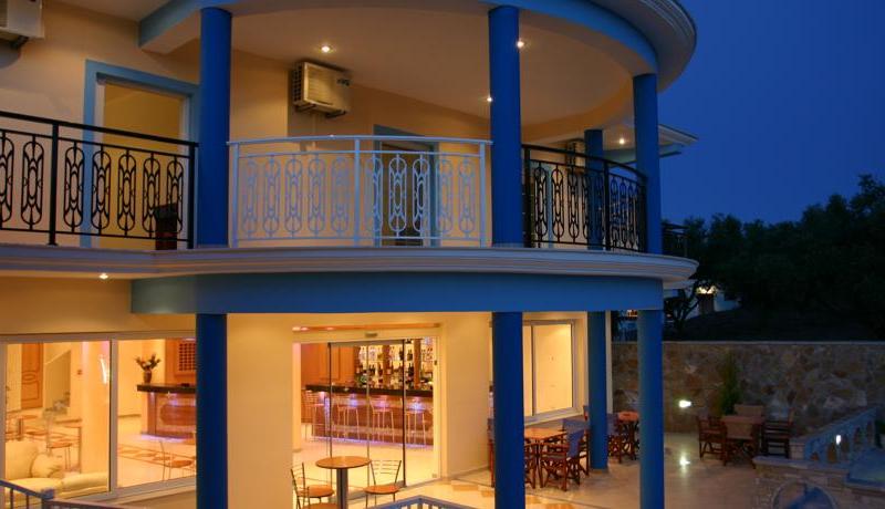 Christina Apartments