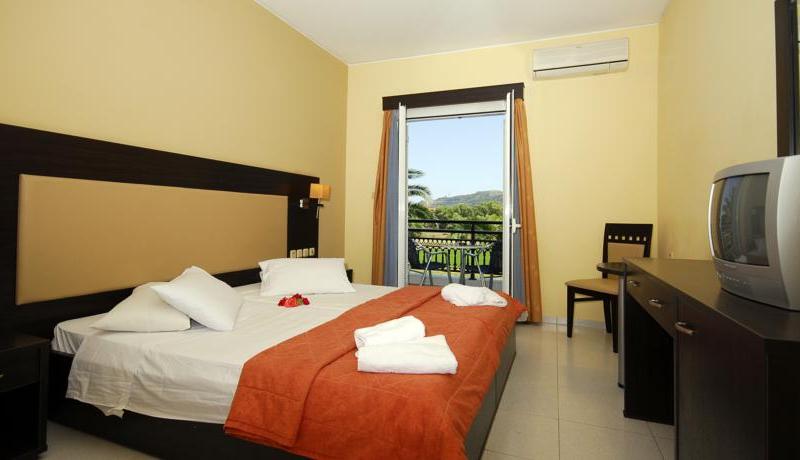 Dennys Inn Hotel
