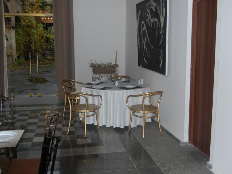 Hotel Rcheuli Palace