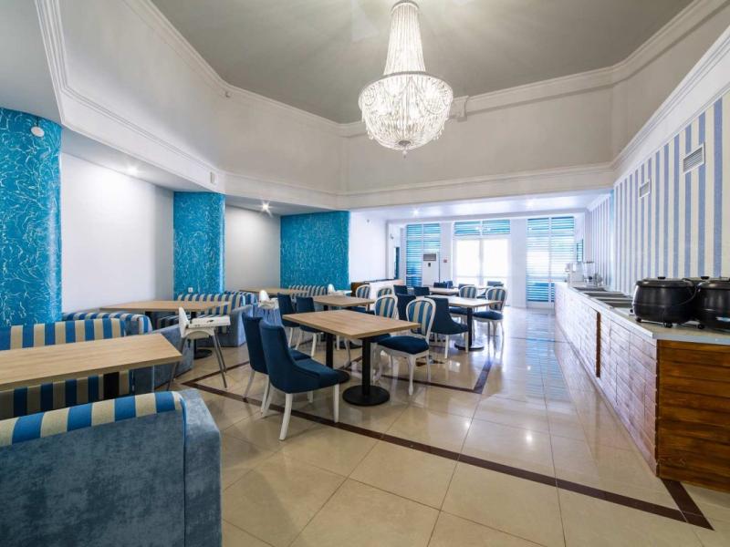 Белый песок