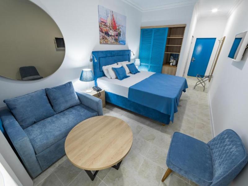 Белый песок